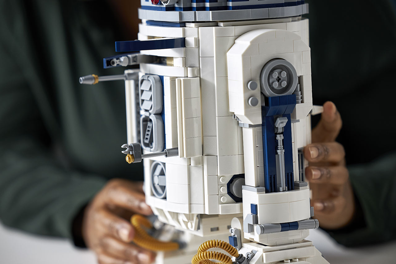 LEGO Star Wars R2-D2 close up